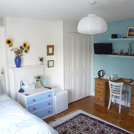 Manor Cottage Bed And Breakfast 윈저 외부 사진