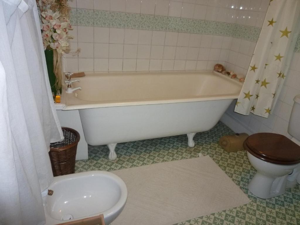 Manor Cottage Bed And Breakfast 윈저 외부 사진