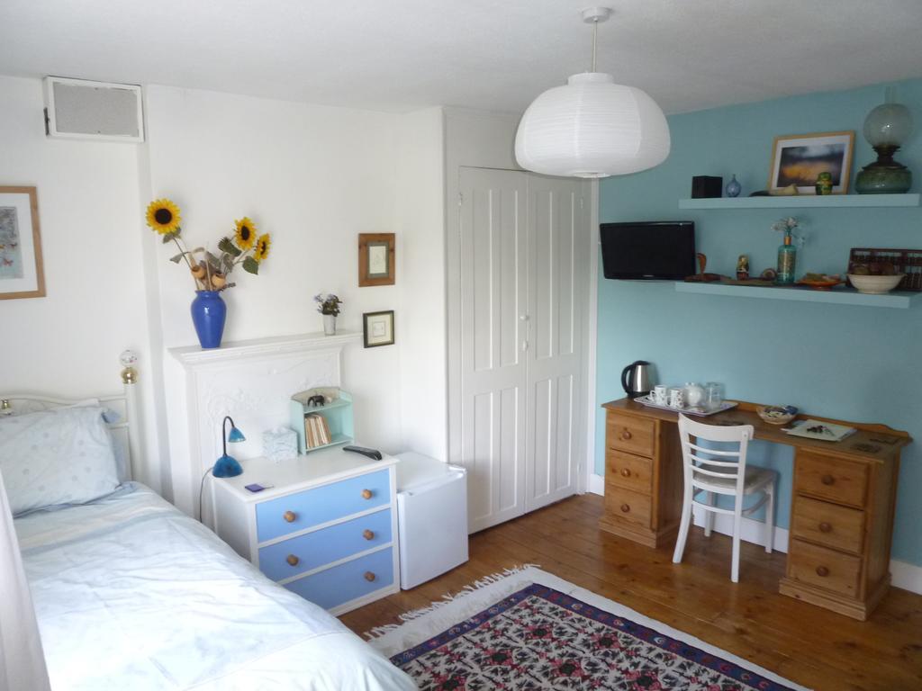 Manor Cottage Bed And Breakfast 윈저 외부 사진