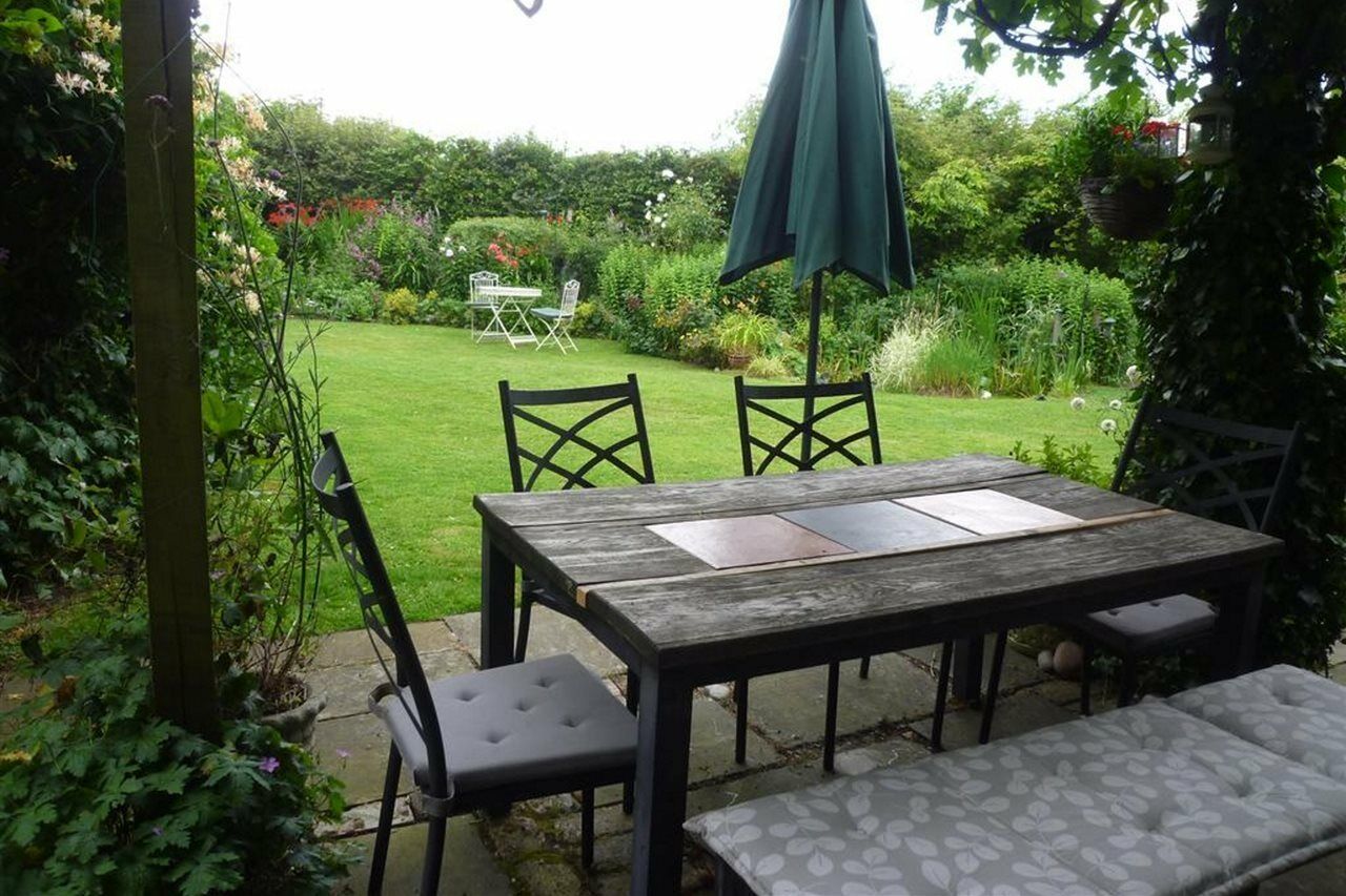 Manor Cottage Bed And Breakfast 윈저 외부 사진